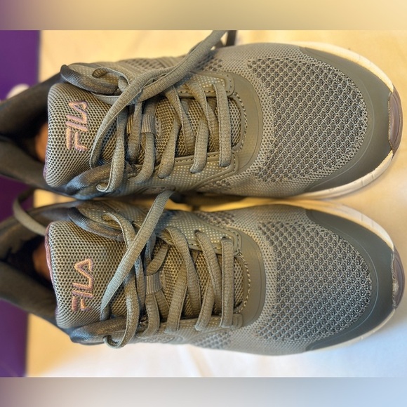 Gray Athletic Women's Shoes - Picture 3 of 8